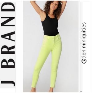 J Brand Jeans × Neiman Marcus Neon Yellow Raw Hem Skinny